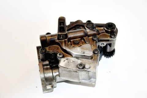 POMPA OLEJU 4.2 TDI CTE AUDI A8 Q7 CAYENNE POMPA OLEJU 4.2 TDI CTE AUDI A8 Q7 CAYENNE