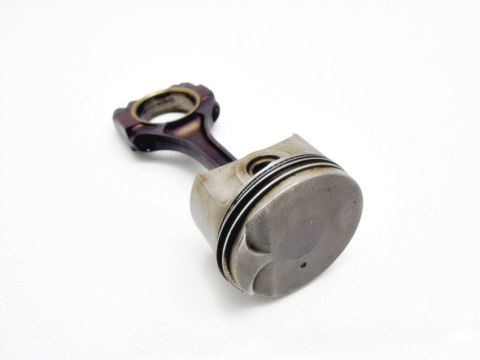 TŁOK KORBOWÓD 1.0 16V VVTI YARIS I 1SZ TŁOK KORBOWÓD 1.0 16V VVTI YARIS I 1SZ