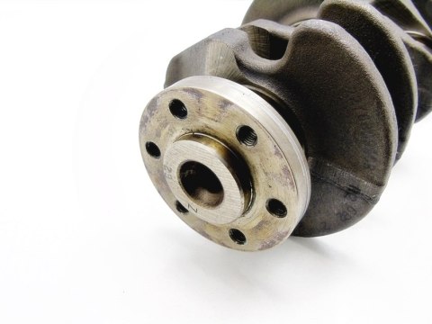 WAŁ KORBOWY 1.6 HDI C3 C4 307 BERLINGO SX4 207 308 WAŁ KORBOWY 1.6 HDI C3 C4 307 BERLINGO SX4 207 308