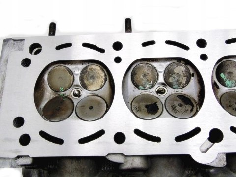 GŁOWICA 90400173 2.0 2.2 16V OMEGA B Z22XE VECTRA GŁOWICA 90400173 2.0 2.2 16V OMEGA B Z22XE VECTRA