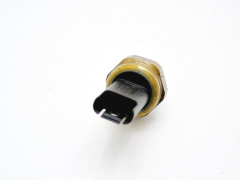 CZUJNIK PALIWA 2.0 16V BMW N43 E61 E60 E90 E91 E92 CZUJNIK PALIWA 2.0 16V BMW N43 E61 E60 E90 E91 E92