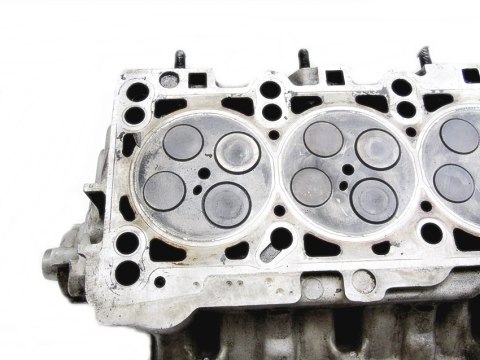 GŁOWICA LEWA 2.5 TDI AUDI A4 A6 A8 PASSAT GŁOWICA LEWA 2.5 TDI AUDI A4 A6 A8 PASSAT