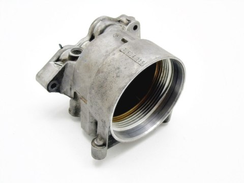 OBUDOWA FILTRA OLEJU 2.0 BMW N43 E61 E60 E90 E91 OBUDOWA FILTRA OLEJU 2.0 BMW N43 E61 E60 E90 E91
