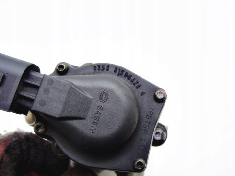 ZAWÓR EGR 1.8 KOM 200 CGI CLK C209 W203 S203 CL203 ZAWÓR EGR 1.8 KOM 200 CGI CLK C209 W203 S203 CL203