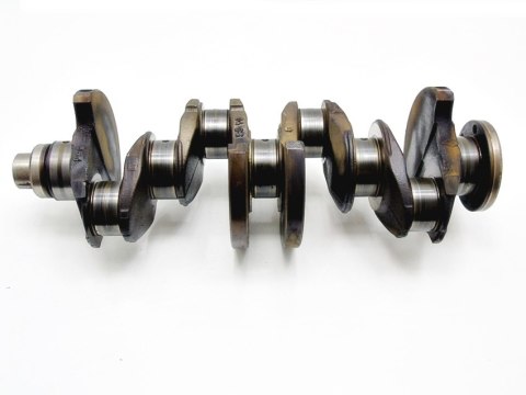 WAŁ KORBOWY 1.8 8V LAGUNA CLIO RENAULT 19 WAŁ KORBOWY 1.8 8V LAGUNA CLIO RENAULT 19