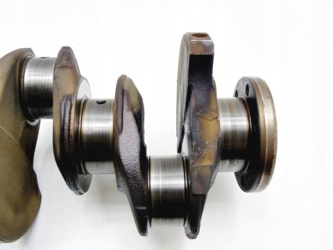 WAŁ KORBOWY 1.8 8V LAGUNA CLIO RENAULT 19 WAŁ KORBOWY 1.8 8V LAGUNA CLIO RENAULT 19