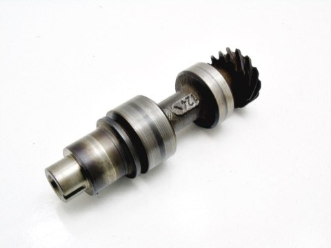 WAŁEK POMPY OLEJU 1.8 8V LAGUNA CLIO RENAULT 19 WAŁEK POMPY OLEJU 1.8 8V LAGUNA CLIO RENAULT 19