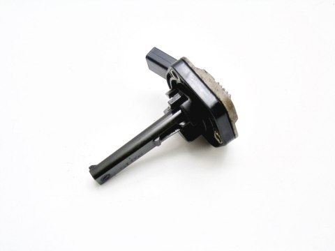 CZUJNIK POZIOMU OLEJU 3.0 TDI AUDI A4 B7 A6 C6 A8 CZUJNIK POZIOMU OLEJU 3.0 TDI AUDI A4 B7 A6 C6 A8