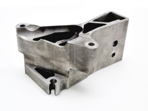 ŁAPA SILNIKA 8684381 2.4 D S80 V70 S60 XC90 XC70 ŁAPA SILNIKA 8684381 2.4 D S80 V70 S60 XC90 XC70