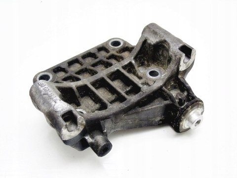 ŁAPA WSPORNIK SILNIKA 3.0 TDI AUDI A4 B7 A6 C6 A8 ŁAPA WSPORNIK SILNIKA 3.0 TDI AUDI A4 B7 A6 C6 A8