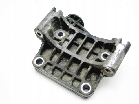 ŁAPA WSPORNIK SILNIKA 3.0 TDI AUDI A4 B7 A6 C6 A8 ŁAPA WSPORNIK SILNIKA 3.0 TDI AUDI A4 B7 A6 C6 A8