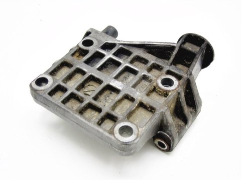 ŁAPA WSPORNIK SILNIKA 3.0 TDI AUDI A4 B7 A6 C6 A8 ŁAPA WSPORNIK SILNIKA 3.0 TDI AUDI A4 B7 A6 C6 A8