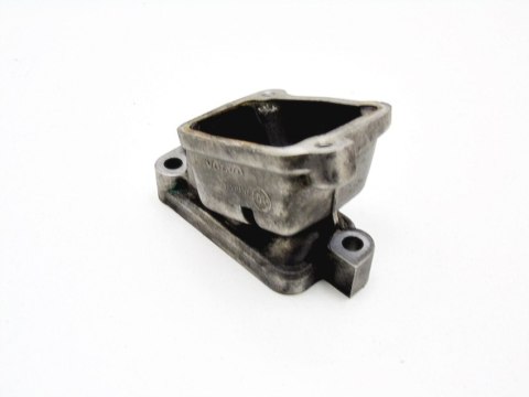 OBUDOWA TERMOSTATU 2.4 D S80 V70 II S60 XC90 XC70 OBUDOWA TERMOSTATU 2.4 D S80 V70 II S60 XC90 XC70