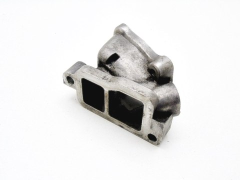 OBUDOWA TERMOSTATU 2.4 D S80 V70 II S60 XC90 XC70 OBUDOWA TERMOSTATU 2.4 D S80 V70 II S60 XC90 XC70