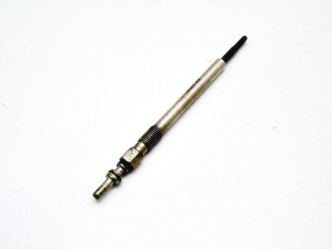 ŚWIECA ŻAROWA 2.4 D VOLVO S80 V70 II S60 XC90 XC70 ŚWIECA ŻAROWA 2.4 D VOLVO S80 V70 II S60 XC90 XC70