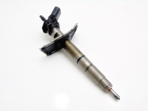 WTRYSKIWACZ 3.0 TDI AUDI A4 B6 B7 A6 C6 A8 D3 Q7 WTRYSKIWACZ 3.0 TDI AUDI A4 B6 B7 A6 C6 A8 D3 Q7