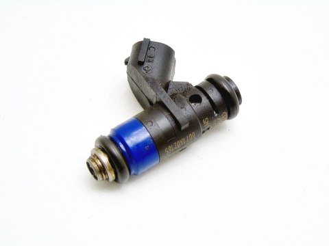 WTRYSKIWACZ 1.4 16V POLO 9N FABIA IBIZA 3 CORDOBA WTRYSKIWACZ 1.4 16V POLO 9N FABIA IBIZA 3 CORDOBA