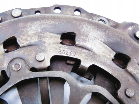 DOCISK SPRZĘGŁA 3.2 V6 VECTRA C SIGNUM CTS DOCISK SPRZĘGŁA 3.2 V6 VECTRA C SIGNUM CTS