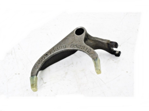 WIDEŁKI WAŁEK SKRZYNIA ASTRA VECTRA F18W357 WIDEŁKI WAŁEK SKRZYNIA ASTRA VECTRA F18W357