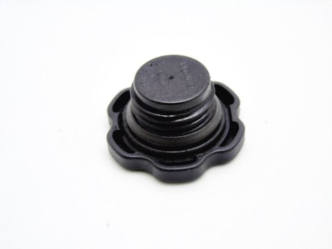 KOREK OLEJU 2.0 16V MONDEO 3 MAZDA 6 V50 S40 FOCUS KOREK OLEJU 2.0 16V MONDEO 3 MAZDA 6 V50 S40 FOCUS
