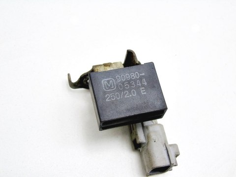 KONDENSATOR 2.0 16V AVENSIS RAV4 CAMRY 90980-05344 KONDENSATOR 2.0 16V AVENSIS RAV4 CAMRY 90980-05344