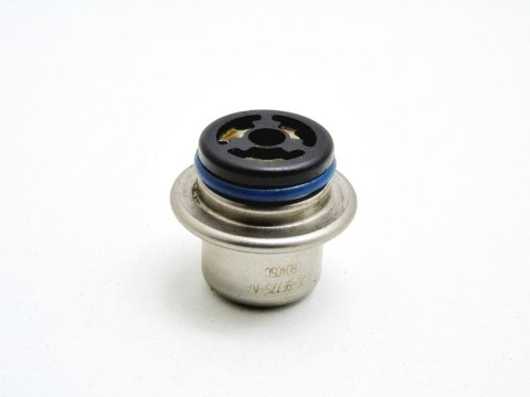 REGULATOR LISTWY PALIWA 1.6 16V FOCUS II C-MAX REGULATOR LISTWY PALIWA 1.6 16V FOCUS II C-MAX