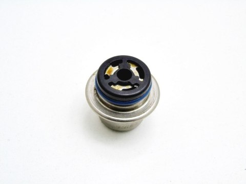 REGULATOR LISTWY PALIWA 1.6 16V FOCUS II C-MAX REGULATOR LISTWY PALIWA 1.6 16V FOCUS II C-MAX
