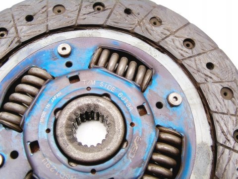SPRZĘGŁO TARCZA 1.8 16V PRIMERA TINO ALMERA 2 N16 SPRZĘGŁO TARCZA 1.8 16V PRIMERA TINO ALMERA 2 N16