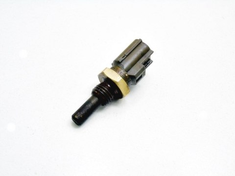 CZUJNIK WODY 2.0 T VOLVO V70 C70 S70 S80 8653103 CZUJNIK WODY 2.0 T VOLVO V70 C70 S70 S80 8653103