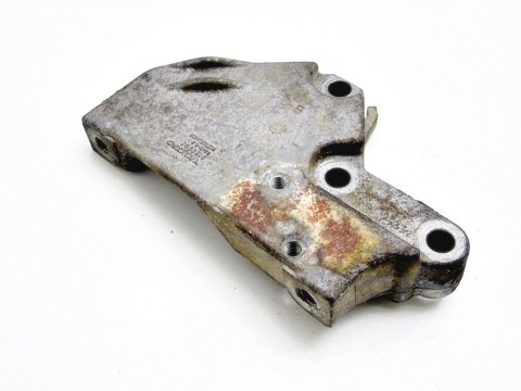 ŁAPA WSPORNIK SILNIKA 2.0 VOLVO V70 C70 S70 S80 ŁAPA WSPORNIK SILNIKA 2.0 VOLVO V70 C70 S70 S80