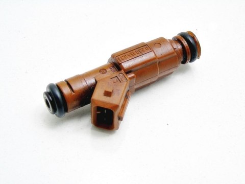 WTRYSKIWACZ 2.0 VOLVO V70 C70 S70 S80 WTRYSKIWACZ 2.0 VOLVO V70 C70 S70 S80
