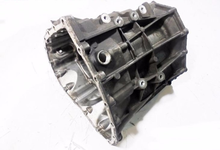 OBUDOWA SKRZYNIA LHF 2.0 TFSI AUDI Q5 VW OBUDOWA SKRZYNIA LHF 2.0 TFSI AUDI Q5 VW