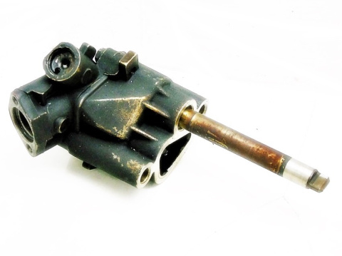 POMPA OLEJU VW 1.6 8V PASSAT B5 AUDI A4 ADP POMPA OLEJU VW 1.6 8V PASSAT B5 AUDI A4 ADP