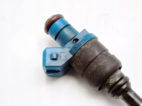 WTRYSKIWACZ PALIWA 1.8 20V PASSAT AUDI A4 A6 WTRYSKIWACZ PALIWA 1.8 20V PASSAT AUDI A4 A6