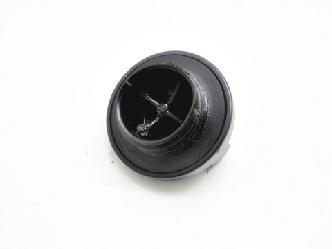 KOREK WLEWU OLEJU 1.0 16V VVTI TOYOTA YARIS I 1SZ KOREK WLEWU OLEJU 1.0 16V VVTI TOYOTA YARIS I 1SZ