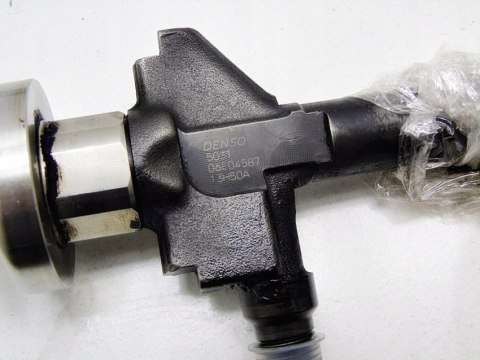 WTRYSKIWACZ 2.0 DI CITD MAZDA 3 5 6 MPV 2 FR5C WTRYSKIWACZ 2.0 DI CITD MAZDA 3 5 6 MPV 2 FR5C