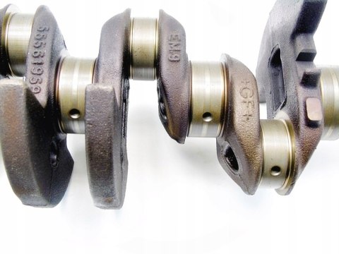 WAŁ KORBOWY 55561959 1.2 16V CORSA D AVEO III WAŁ KORBOWY 55561959 1.2 16V CORSA D AVEO III