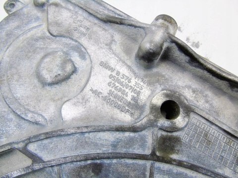 OBUDOWA ROZRZĄDU 2.0 i B48 BMW 330 430 520 530 730 OBUDOWA ROZRZĄDU 2.0 i B48 BMW 330 430 520 530 730