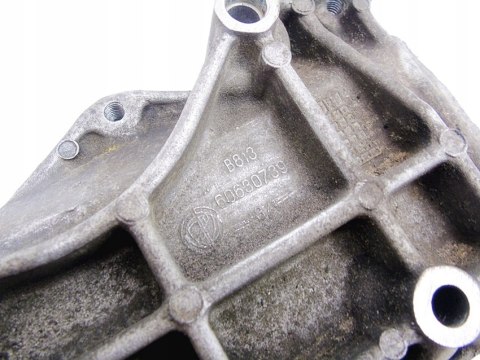 ŁAPA KOMPRESORA AC 1.9 JTD STILO BRAVO 2 147 159 ŁAPA KOMPRESORA AC 1.9 JTD STILO BRAVO 2 147 159