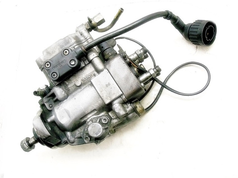 POMPA WTRYSKOWA BMW 1.7 TDS E36 318 POMPA WTRYSKOWA BMW 1.7 TDS E36 318