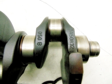 WAŁ KORBOWY 050B VW 1.6 8V PASSAT B5 AUDI A4 ADP WAŁ KORBOWY 050B VW 1.6 8V PASSAT B5 AUDI A4 ADP