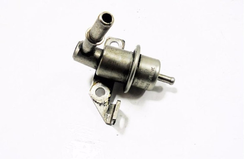ZAWÓR PALIWA MONDEO MK1 MK2 1.8 2.0 16V ZAWÓR PALIWA MONDEO MK1 MK2 1.8 2.0 16V