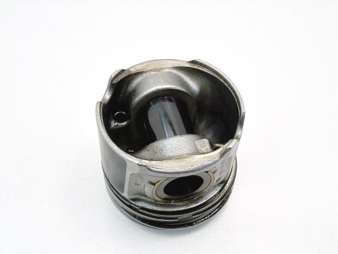 TŁOK 084JME 2.0 D MINI BMW 2 X1 X2 F39 F45 F48 F46 TŁOK 084JME 2.0 D MINI BMW 2 X1 X2 F39 F45 F48 F46