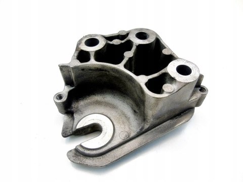 ŁAPA WSPORNIK SILNIKA 2.0 D V50 C70 C30 S40 II ŁAPA WSPORNIK SILNIKA 2.0 D V50 C70 C30 S40 II