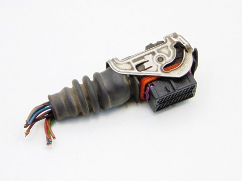 WTYCZKA STEROWNIK SILNIKA CORSA B 1.0 12V 1.2 16V WTYCZKA STEROWNIK SILNIKA CORSA B 1.0 12V 1.2 16V