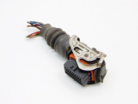 WTYCZKA STEROWNIK SILNIKA CORSA B 1.0 12V 1.2 16V WTYCZKA STEROWNIK SILNIKA CORSA B 1.0 12V 1.2 16V