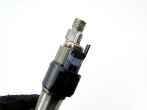 WTRYSKIWACZ 4.4 BMW 550 650 750 F07 X5 X6 7585261 WTRYSKIWACZ 4.4 BMW 550 650 750 F07 X5 X6 7585261