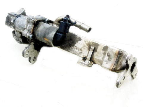 ZAWÓR CHŁODNICA EGR VOLVO 2.4D V70 II D5 XC90 S60 ZAWÓR CHŁODNICA EGR VOLVO 2.4D V70 II D5 XC90 S60