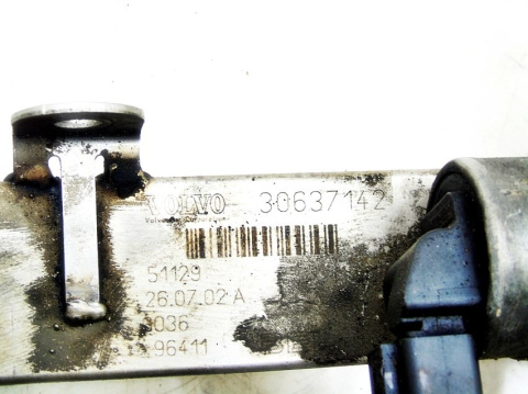 ZAWÓR CHŁODNICA EGR VOLVO 2.4D V70 II D5 XC90 S60 ZAWÓR CHŁODNICA EGR VOLVO 2.4D V70 II D5 XC90 S60