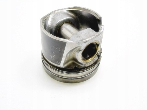 TŁOK 79L69 1/2 1.9 TDI BEETLE BORA GOLF OCTAVIA A3 TŁOK 79L69 1/2 1.9 TDI BEETLE BORA GOLF OCTAVIA A3